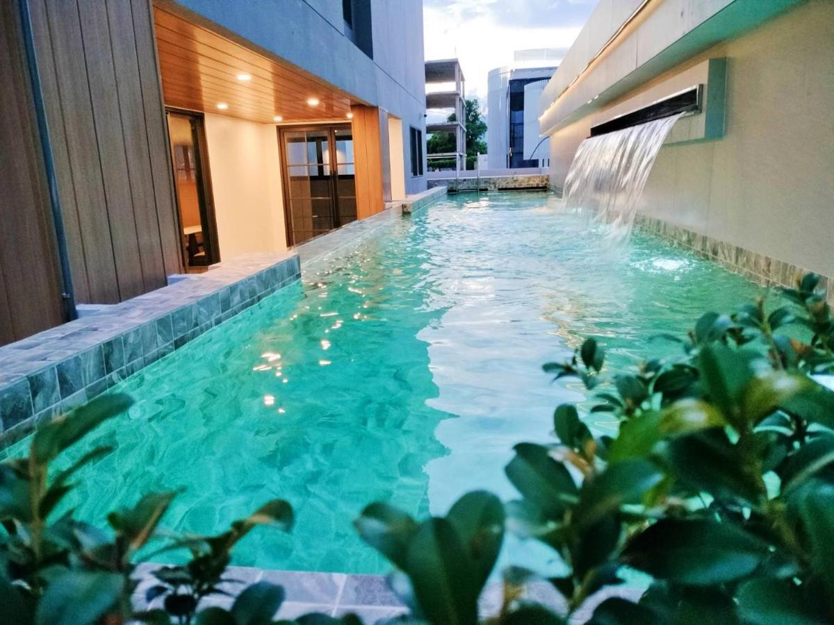Отель Cha Chiangmai Luxury Чиангмай Экстерьер фото