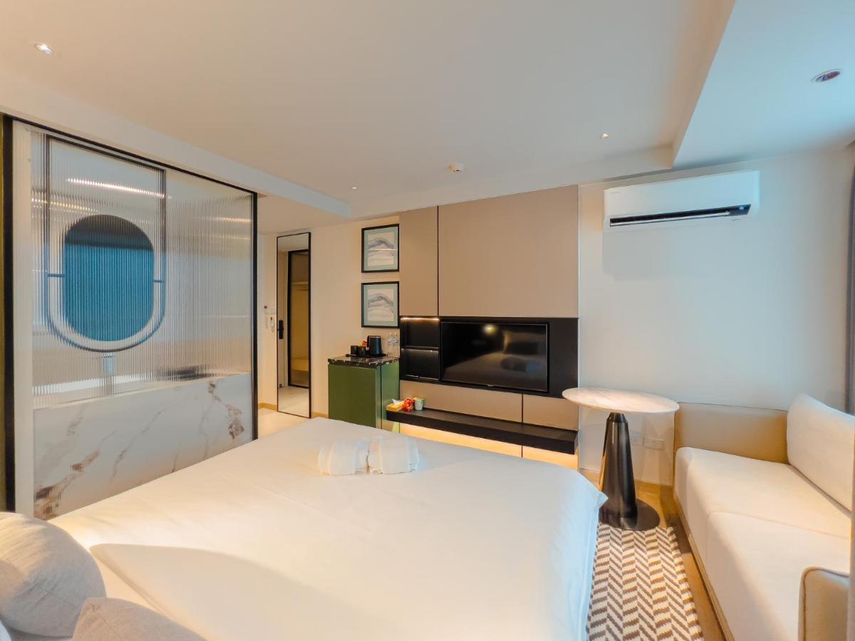 Отель Cha Chiangmai Luxury Чиангмай Экстерьер фото