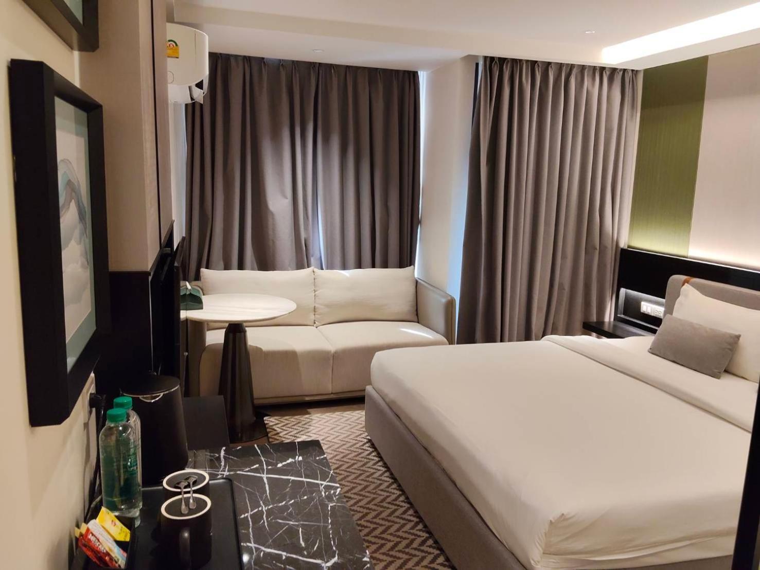 Отель Cha Chiangmai Luxury Чиангмай Экстерьер фото